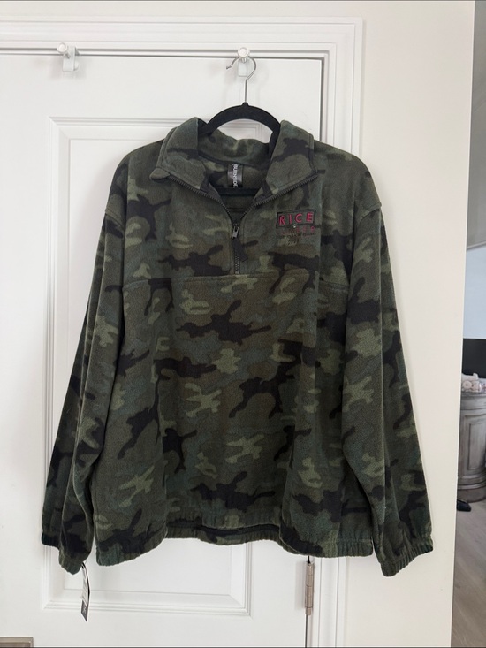 burnside Other - Burnside Camo Zip-Up Sweater Jacket in Olive and Black
